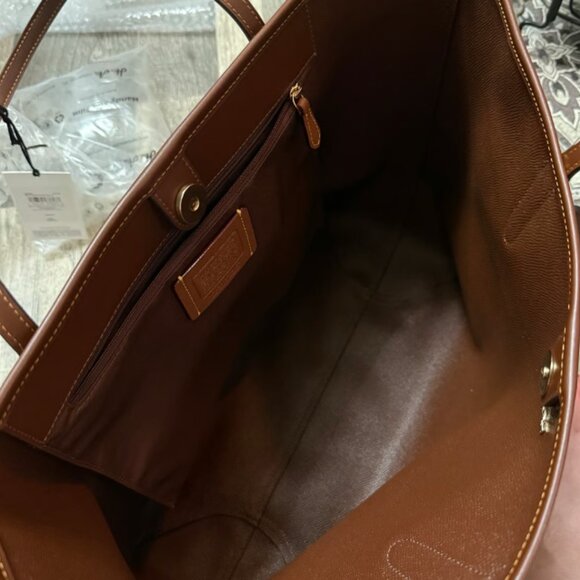 Coach X Peanuts snoopy tote purse - Picture 3 of 3